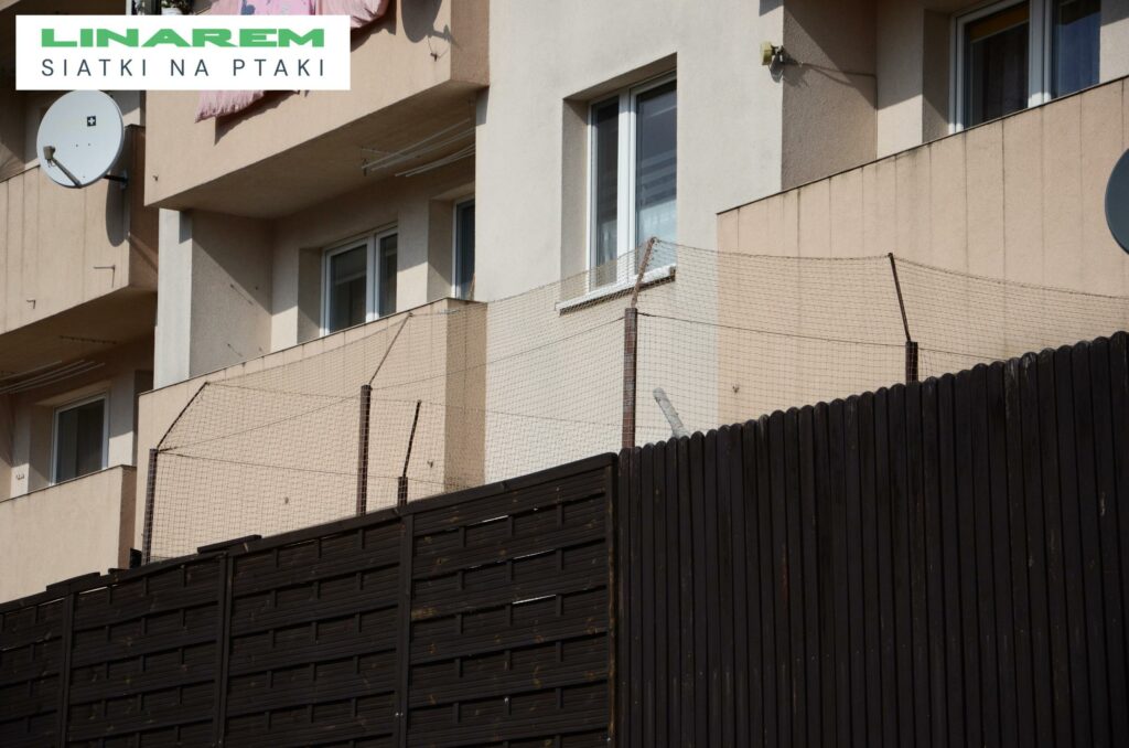 siatka na ptaki trzebinia montaz, ogrod osiatkowany przeciw golebiom, zabezpieczenie przed ptakami trzebinia, siatki ochronne ogrod